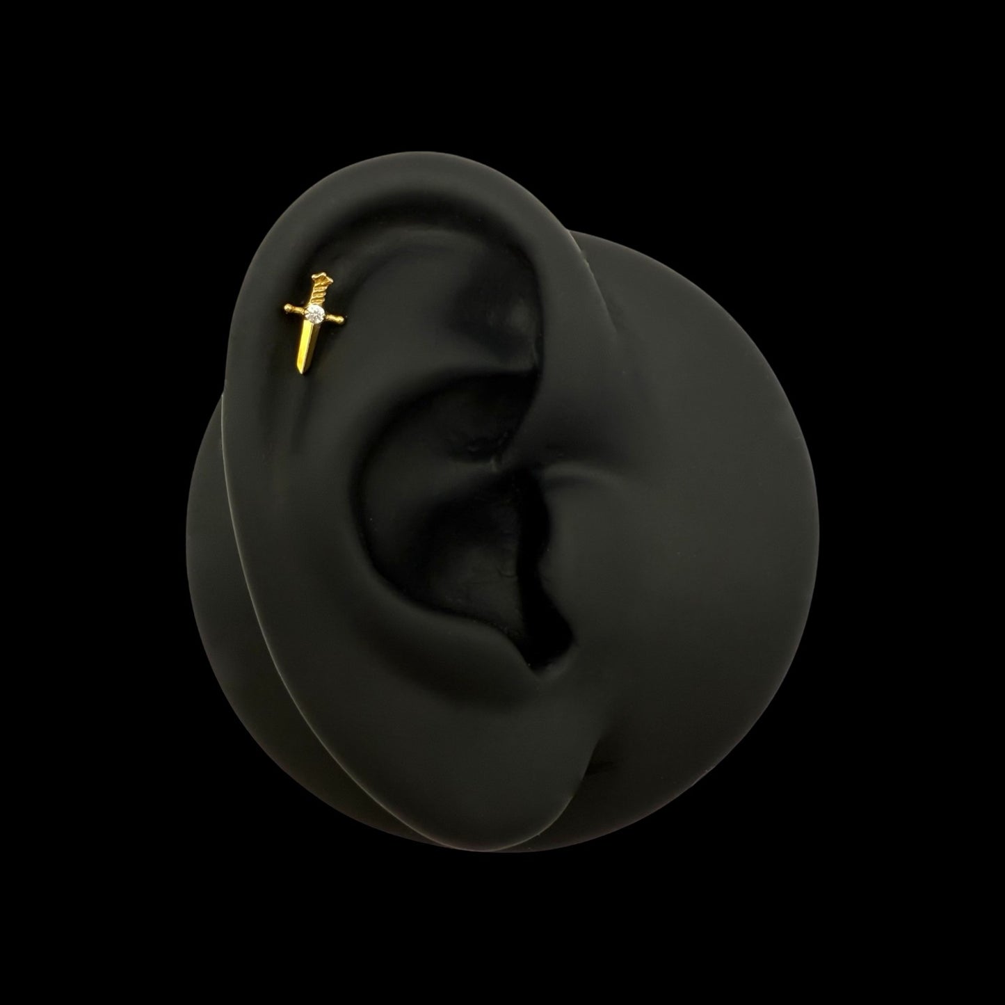 Diamond Dagger Labret | Titan Piercing in Gold & Silber