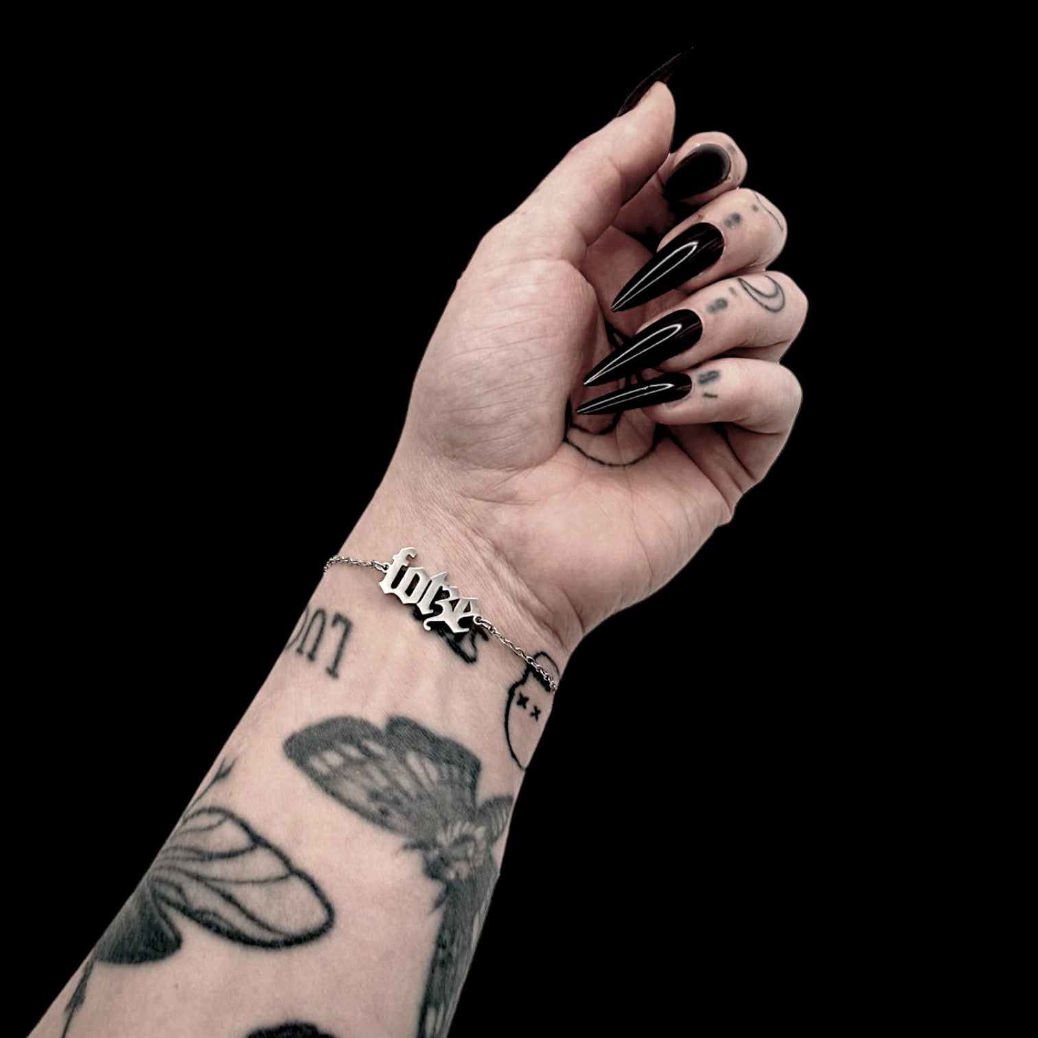 FOTZE STATEMENT ARMBAND