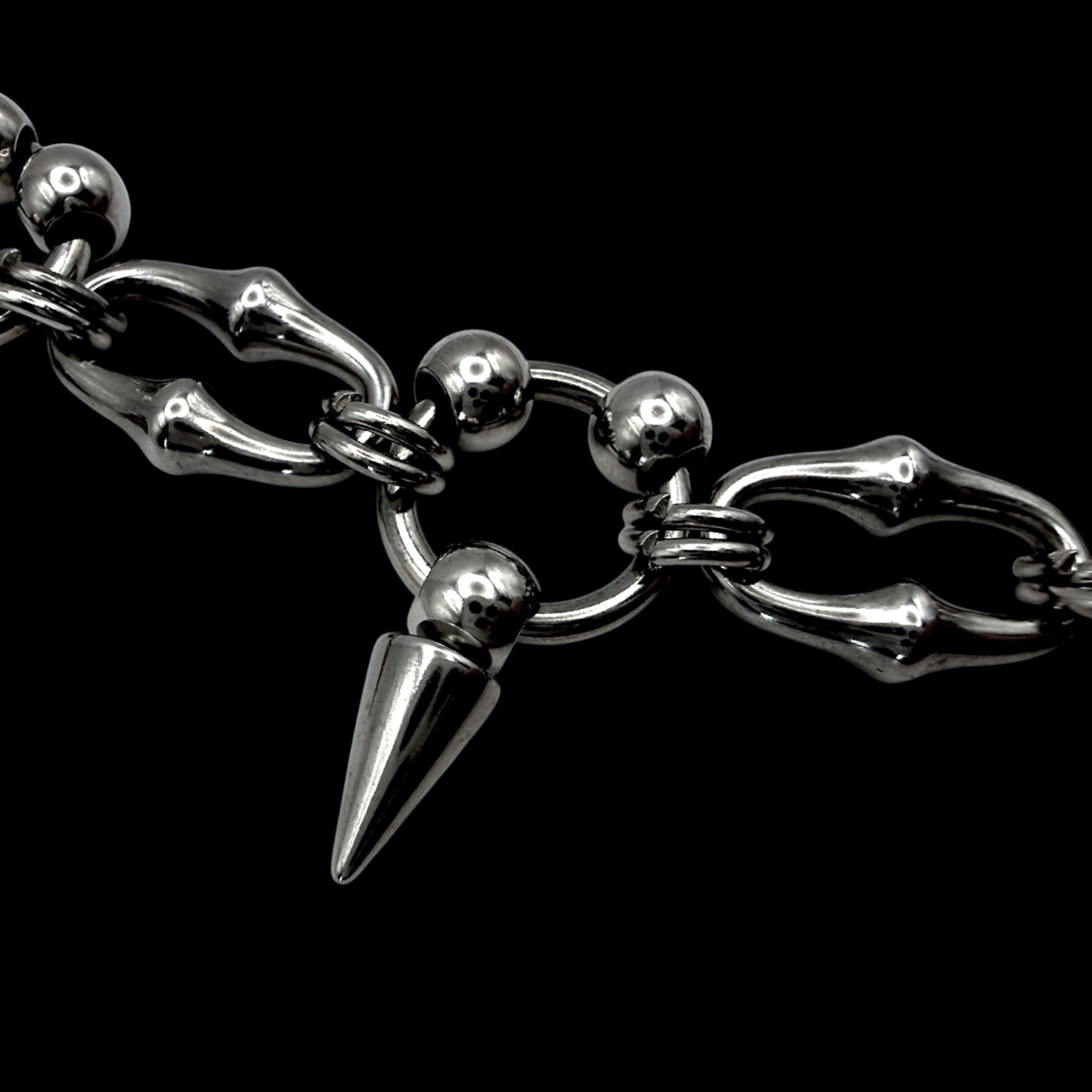 VOID SPIKE NECKLACE