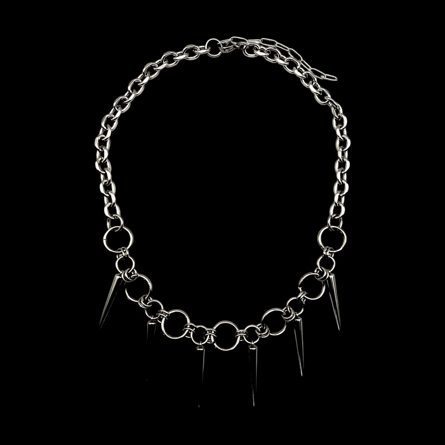 SPIKE CHAIN NECKLACE