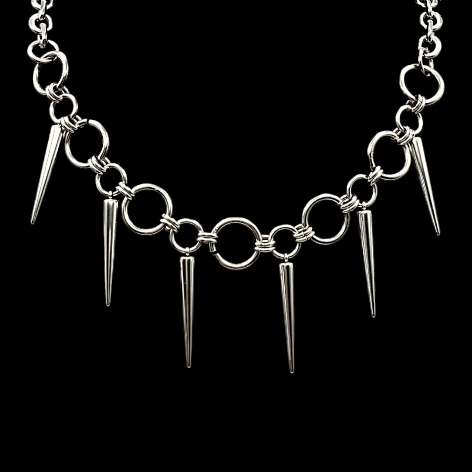 SPIKE CHAIN NECKLACE