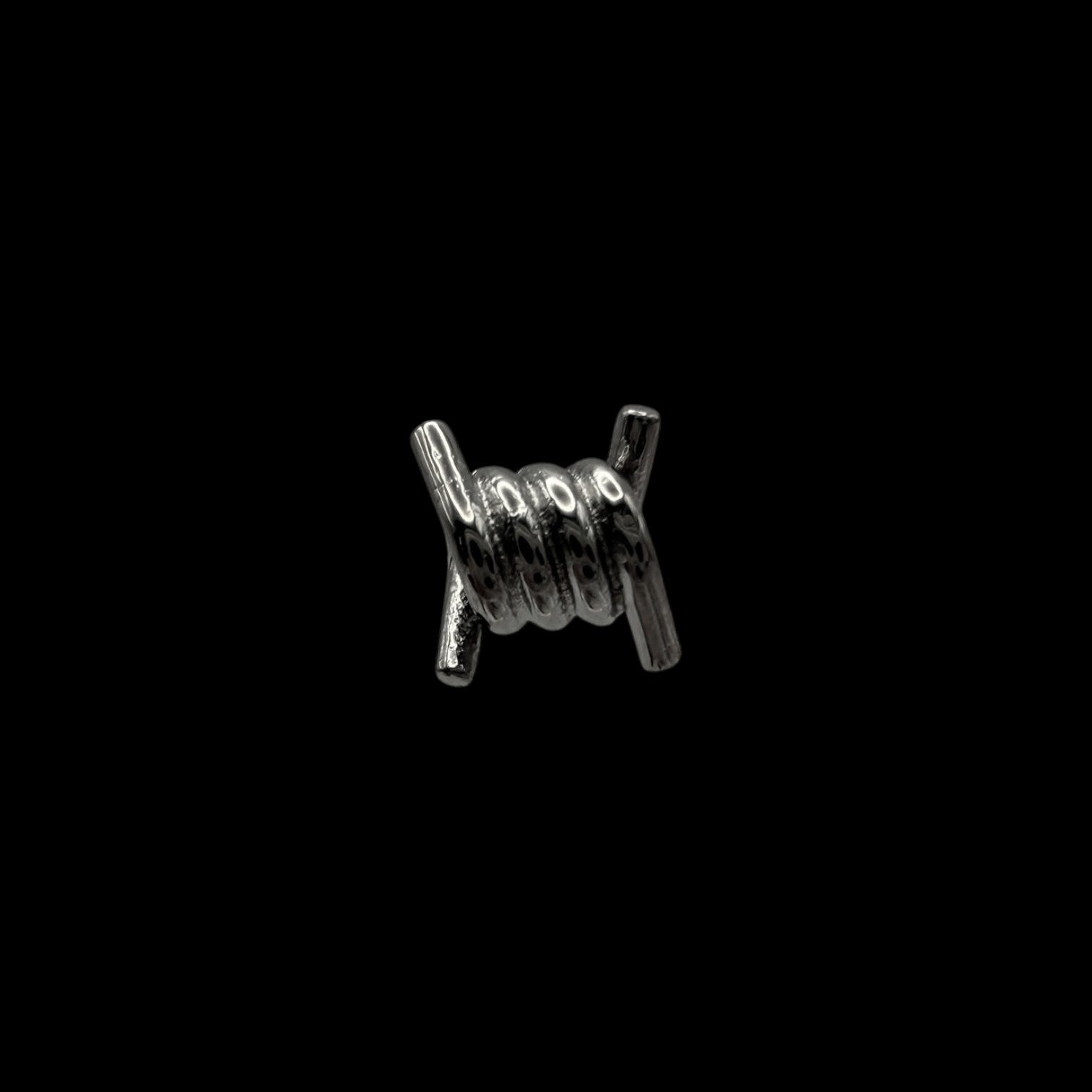 BARBED WIRE LABRET